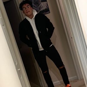 Meet your Posher, Aaron